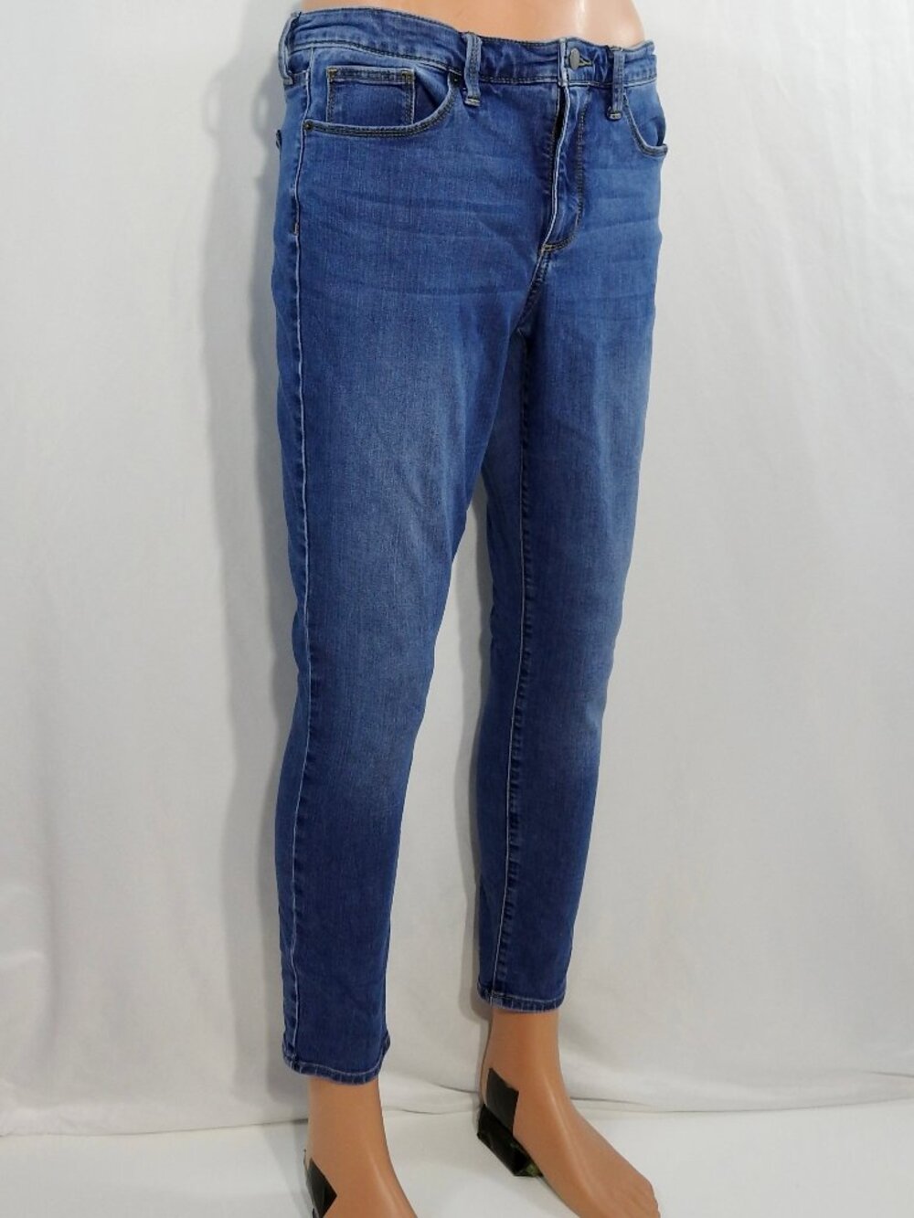 Universal Thread 12/31R Jeans Womens Denim